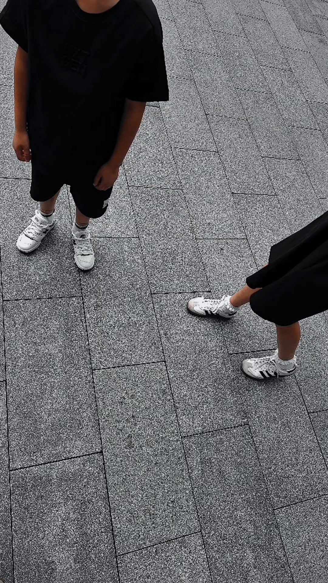 Essential Black Lounge Set