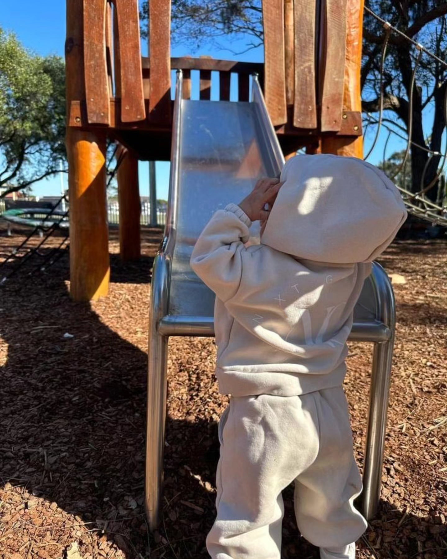 Tracksuit set -sand N.G logo