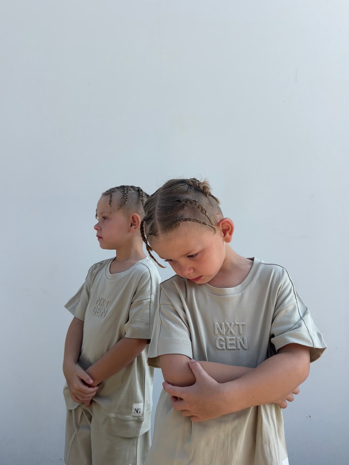 Essential Stone Lounge Set