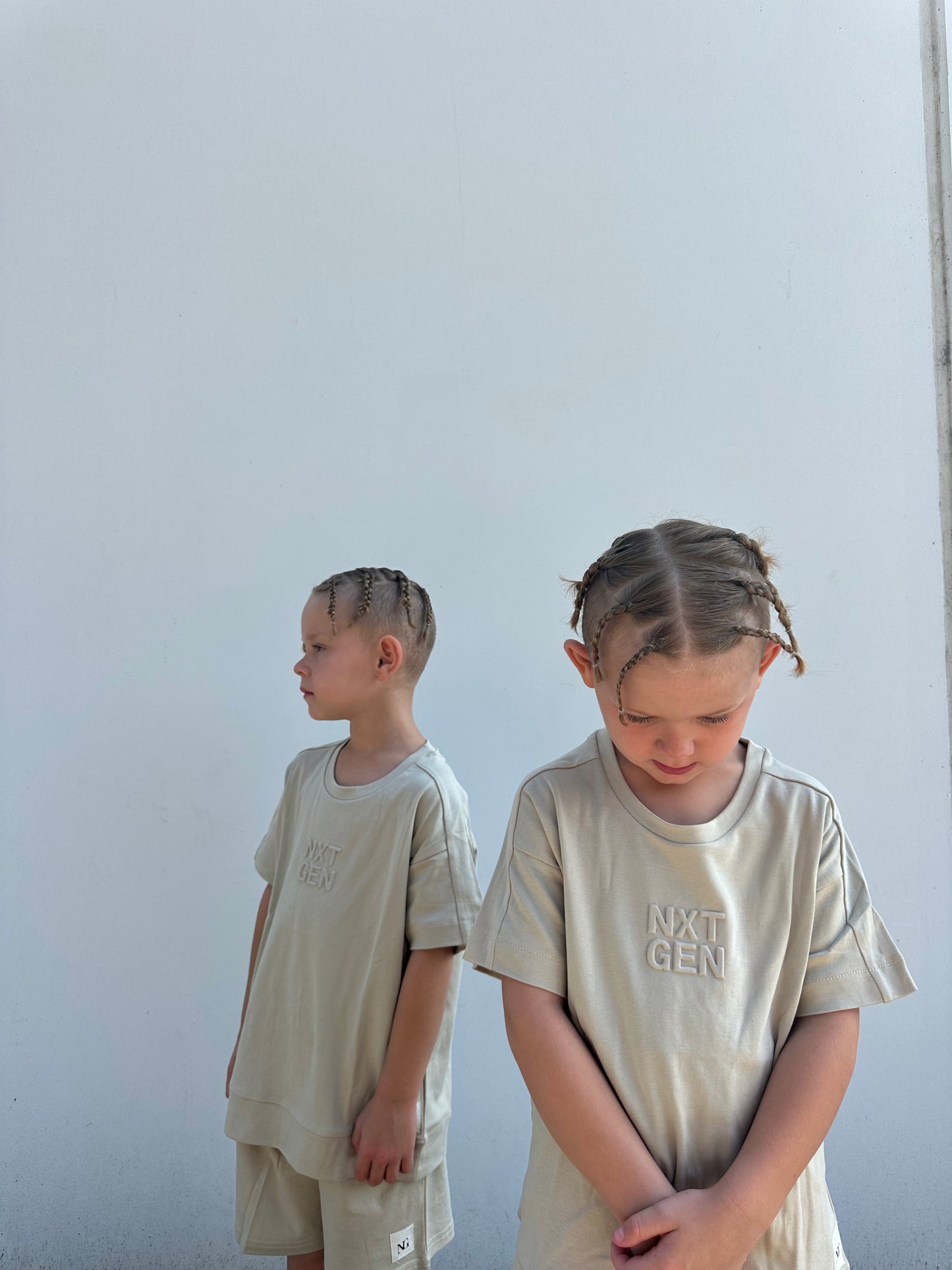 Essential Stone Lounge Set